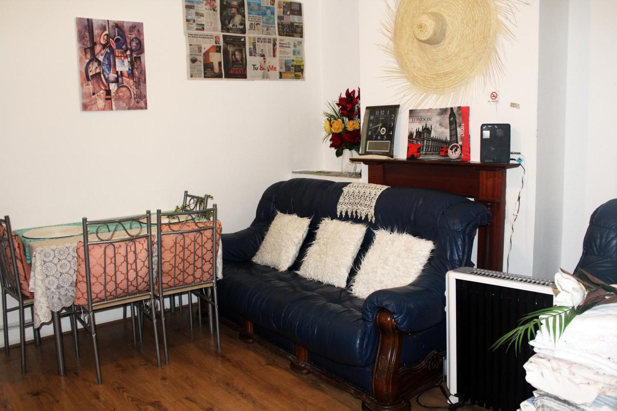 Cozy Rooms Or Apartment In London Townhouse Fast Links To Central Luaran gambar