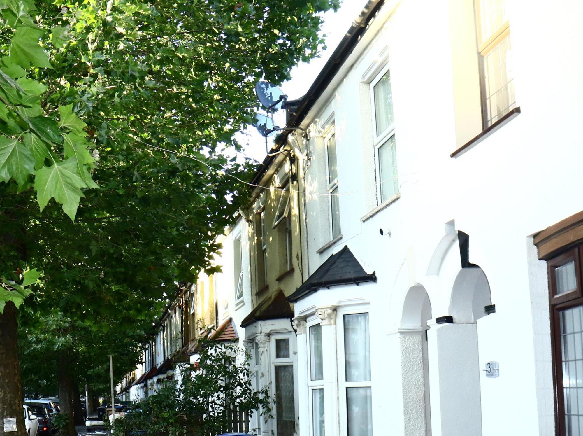 Cozy Rooms Or Apartment In London Townhouse Fast Links To Central Luaran gambar