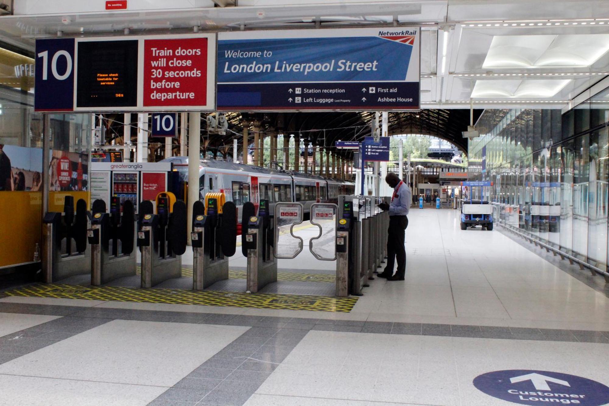 Cozy Rooms Or Apartment In London Townhouse Fast Links To Central Luaran gambar