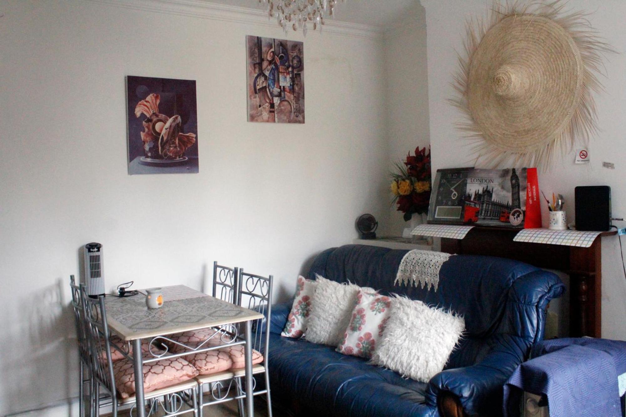 Cozy Rooms Or Apartment In London Townhouse Fast Links To Central Luaran gambar